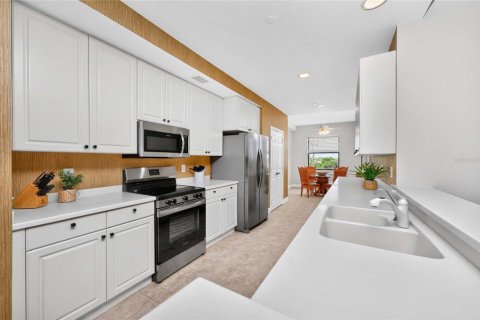 Copropriété à vendre à Punta Gorda, Floride: 2 chambres, 166.11 m2 № 2124397 - photo 14