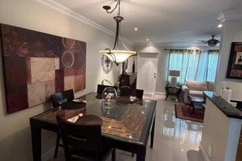 Condo in Sunrise, Florida, 1 bedroom № 2083711 - photo 7