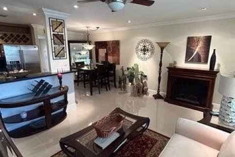 Condo in Sunrise, Florida, 1 bedroom № 2083711 - photo 3