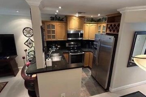 Condo in Sunrise, Florida, 1 bedroom № 2083711 - photo 4
