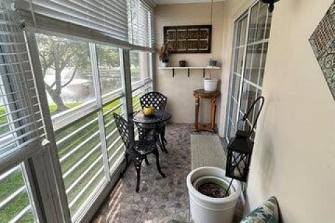 Condo in Sunrise, Florida, 1 bedroom № 2083711 - photo 14