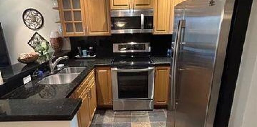 Condo in Sunrise, Florida, 1 bedroom № 2083711