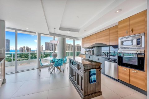 Купить кондоминиум в Авентура, Флорида 3 спальни, 268.49м2, № 2051794 - фото 17