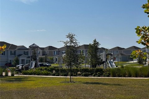 Townhouse in Clermont, Florida 3 bedrooms, 163.04 sq.m. № 1908194 - photo 2