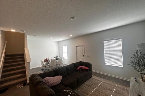 Townhouse in Clermont, Florida 3 bedrooms, 163.04 sq.m. № 1908194 - photo 5