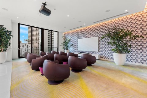 Condo in Miami, Florida, 3 bedrooms  № 1994124 - photo 30