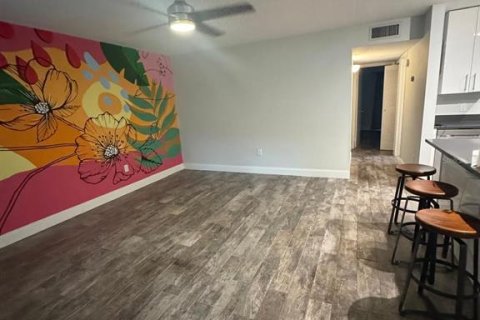 Condominio en alquiler en Orlando, Florida, 2 dormitorios, 88.54 m2 № 1795005 - foto 4