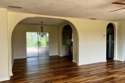 House in Dunnellon, Florida 3 bedrooms, 137.96 sq.m. № 1767912 - photo 12
