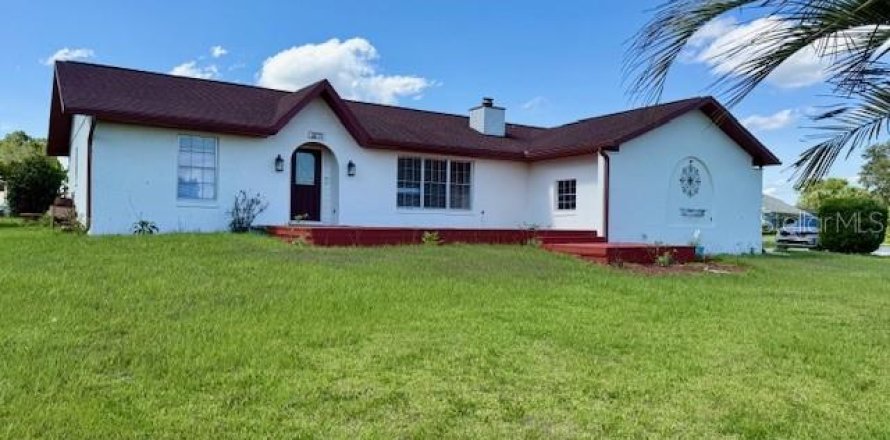 House in Dunnellon, Florida 3 bedrooms, 137.96 sq.m. № 1767912