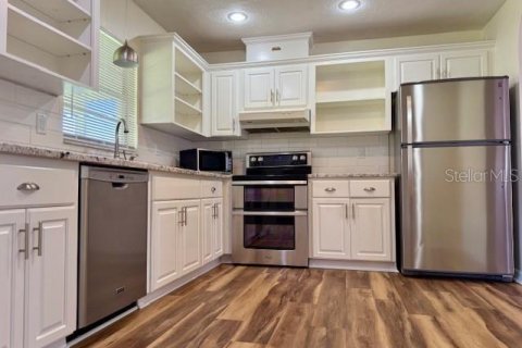 House in Dunnellon, Florida 3 bedrooms, 137.96 sq.m. № 1767912 - photo 15