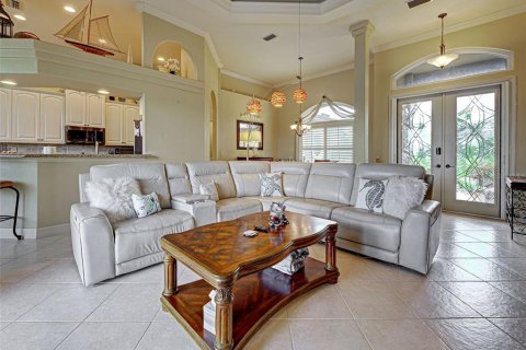 House in Port Charlotte, Florida 3 bedrooms, 191.01 sq.m. № 1821119 - photo 9