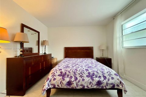 Снять в аренду кондоминиум в Норт-Майами-Бич, Флорида 2 спальни, 103.12м2, № 2004548 - фото 15