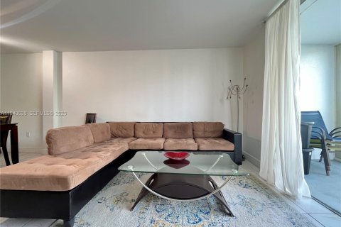 Снять в аренду кондоминиум в Норт-Майами-Бич, Флорида 2 спальни, 103.12м2, № 2004548 - фото 7