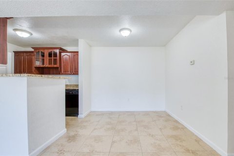 Condo in Palm Harbor, Florida, 2 bedrooms  № 2379486 - photo 20
