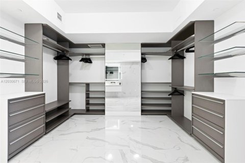 Condo in Aventura, Florida, 3 bedrooms № 2154563 - photo 24