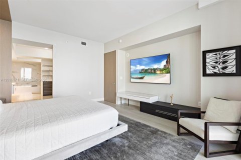 Condo in Aventura, Florida, 3 bedrooms № 2154563 - photo 21