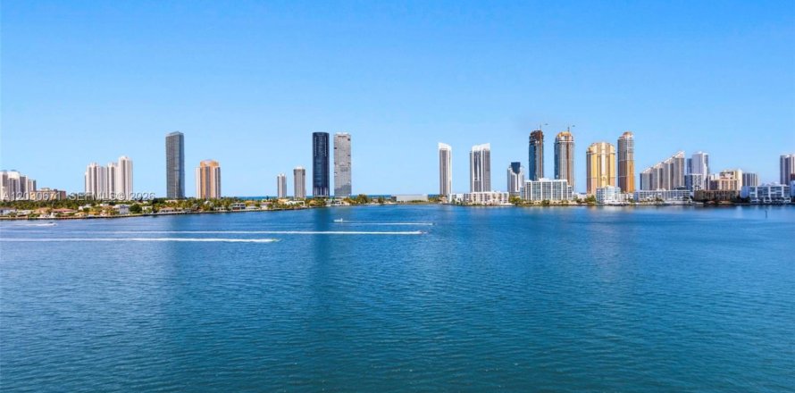 Condo in Aventura, Florida, 3 bedrooms № 2154563