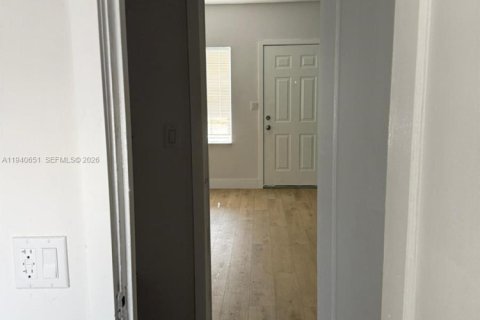 Снять в аренду виллу или дом в Майами-Бич, Флорида 578.97м2, № 2004134 - фото 8