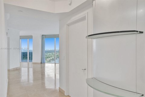 Condominio en alquiler en Miami Beach, Florida, 2 dormitorios, 128.21 m2 № 2009194 - foto 23