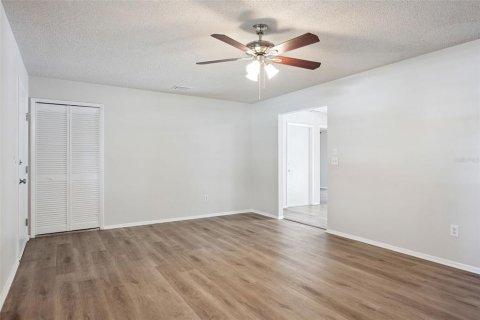 Villa ou maison à vendre à Sanford, Floride: 3 chambres, 113.43 m2 № 2415499 - photo 16