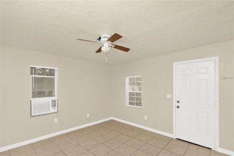 Immobilier commercial à vendre à DeLand, Floride: 3 chambres, 159.42 m2 № 1877252 - photo 15
