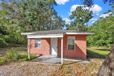 Immobilier commercial à vendre à DeLand, Floride: 3 chambres, 159.42 m2 № 1877252 - photo 1