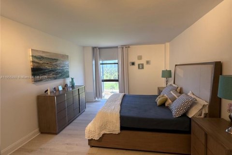 Купить кондоминиум в Авентура, Флорида 2 спальни, 107.49м2, № 1880307 - фото 8