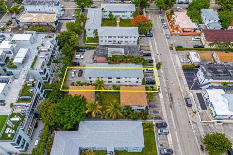 Commercial property in Miami, Florida № 1227990 - photo 5