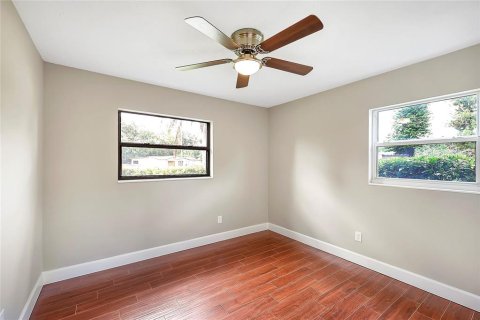 House in Apopka, Florida 3 bedrooms, 123.19 sq.m. № 1785903 - photo 16