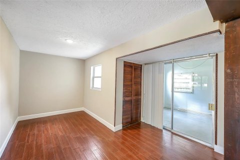 House in Apopka, Florida 3 bedrooms, 123.19 sq.m. № 1785903 - photo 9