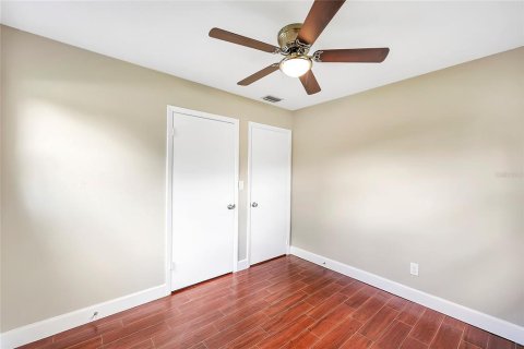House in Apopka, Florida 3 bedrooms, 123.19 sq.m. № 1785903 - photo 18