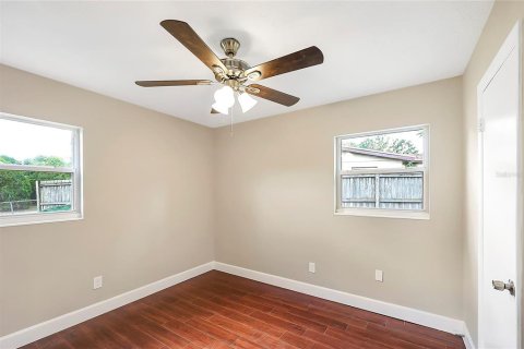 House in Apopka, Florida 3 bedrooms, 123.19 sq.m. № 1785903 - photo 20