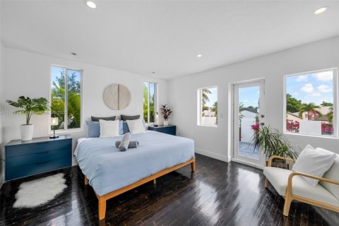 Villa ou maison à louer à Miami, Floride: 5 chambres, 252.04 m2 № 1714141 - photo 22