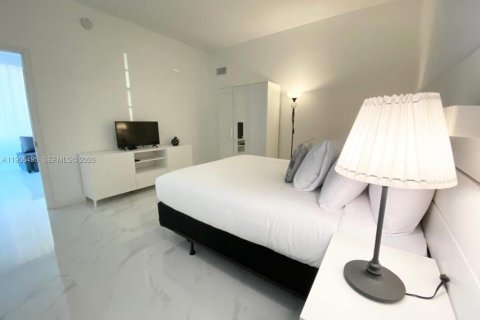 Condo in Sunny Isles Beach, Florida, 1 bedroom № 2082016 - photo 10