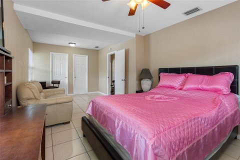 Casa en venta en Tampa, Florida, 3 dormitorios, 100.33 m2 № 1902517 - foto 28