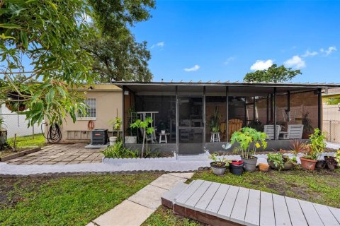 Casa en venta en Tampa, Florida, 3 dormitorios, 100.33 m2 № 1902517 - foto 19