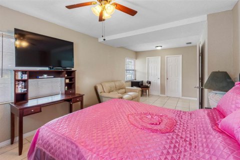 Casa en venta en Tampa, Florida, 3 dormitorios, 100.33 m2 № 1902517 - foto 29