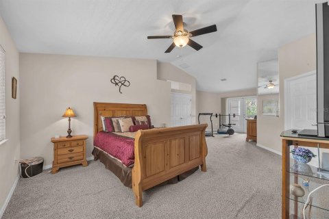 House in Riverview, Florida 4 bedrooms, 332.59 sq.m. № 2230754 - photo 30
