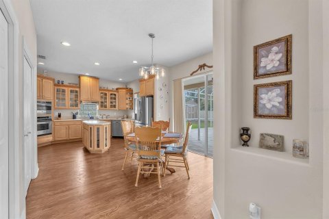 House in Riverview, Florida 4 bedrooms, 332.59 sq.m. № 2230754 - photo 14