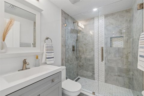 Casa en venta en Clearwater, Florida, 5 dormitorios, 276.48 m2 № 2233503 - foto 25