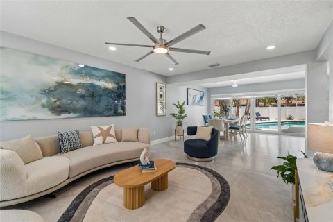 Casa en venta en Clearwater, Florida, 5 dormitorios, 276.48 m2 № 2233503 - foto 14