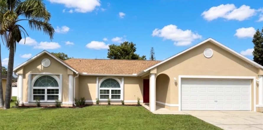 Casa en Kissimmee, Florida 3 dormitorios, 155.61 m2 № 2386743