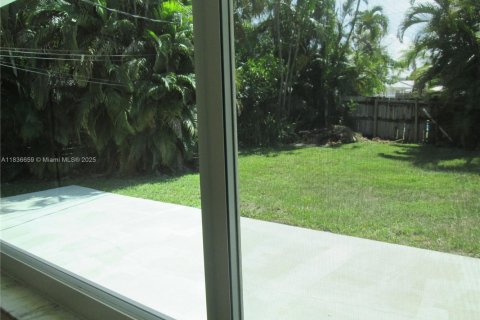 Villa ou maison à louer à Fort Lauderdale, Floride: 3 chambres, 143.26 m2 № 1963357 - photo 30