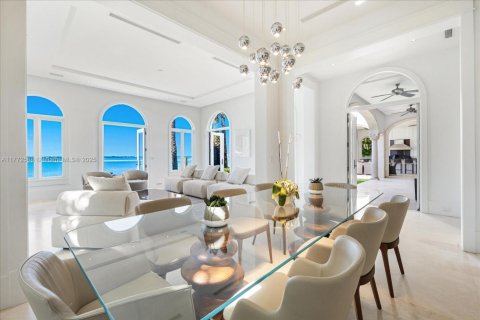 Casa en venta en Miami Beach, Florida, 6 dormitorios, 812.71 m2 № 1809670 - foto 14