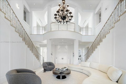 Casa en venta en Miami Beach, Florida, 6 dormitorios, 812.71 m2 № 1809670 - foto 7