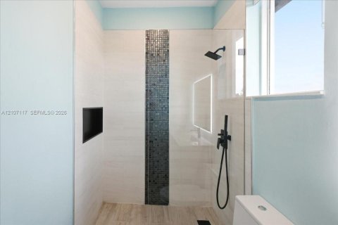 Villa ou maison à vendre à Doral, Floride: 5 chambres, 337.79 m2 № 2418052 - photo 25