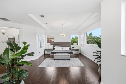 Villa ou maison à vendre à Doral, Floride: 5 chambres, 337.79 m2 № 2418052 - photo 16