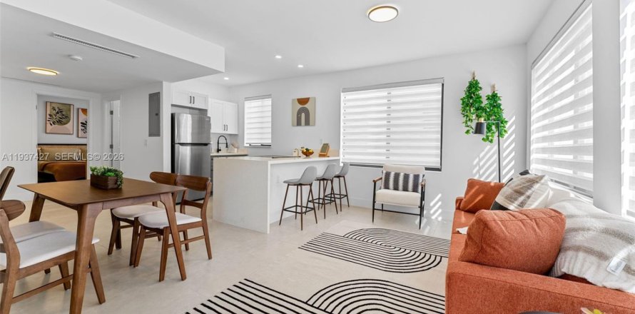 Квартира в Майами, Флорида 2 спальни, 69.68м2 № 2004763