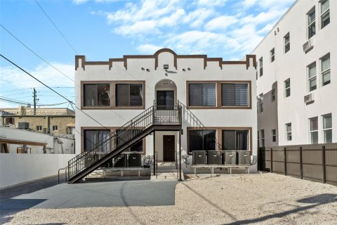 Apartment in Miami, Florida 2 bedrooms, 69.68 sq.m. № 2004763 - photo 18