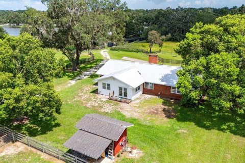 Villa ou maison à vendre à Dade City, Floride: 2 chambres, 176.98 m2 № 2298209 - photo 29
